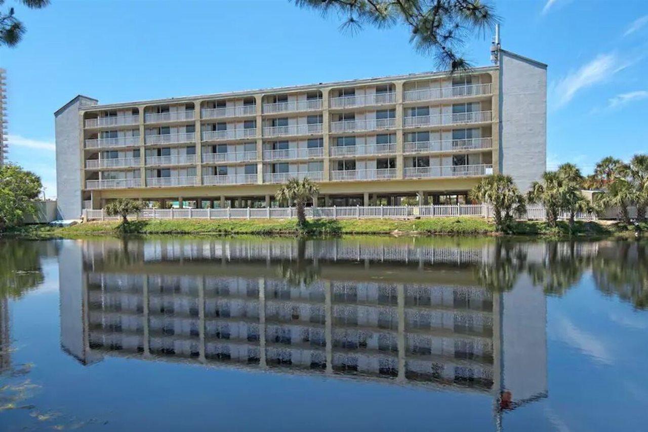 Baymont By Wyndham Panama City Beach Hotel Exterior photo