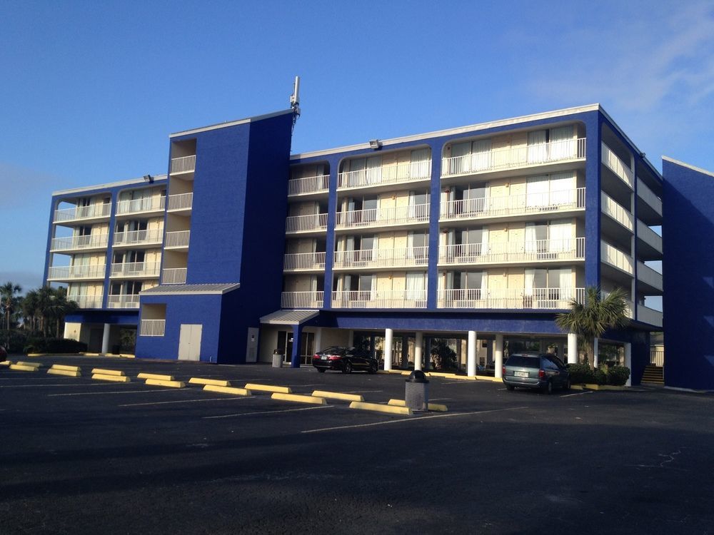 Baymont By Wyndham Panama City Beach Hotel Exterior photo